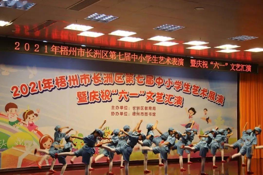 许智雅在这个家里，自己却没有半。蓝年博在线阅读